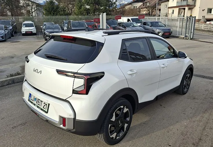 Zunanja slika - KIA Stonic - 1.0 T-GDi 73.6 kW  100 KM  EX Pulse M T - 4