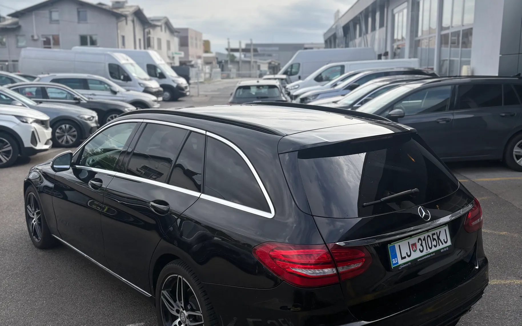 Zunanja slika - Mercedes-Benz C-Razred - 200 d T AMG Line - 2