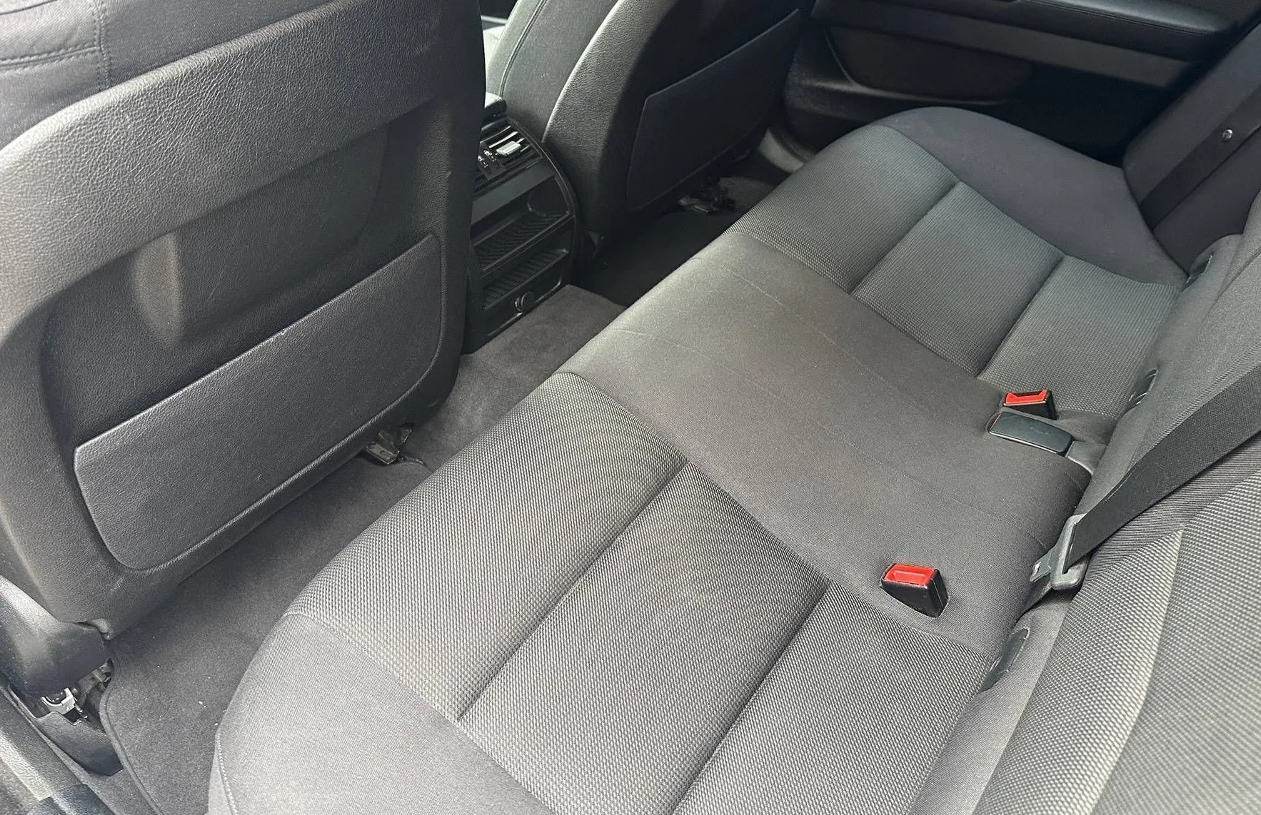 Zunanja slika - BMW Serija 5 - Touring: 520d M SPORT PAKET BI-XENON NAVI TEMP PDC HI-FI - 19