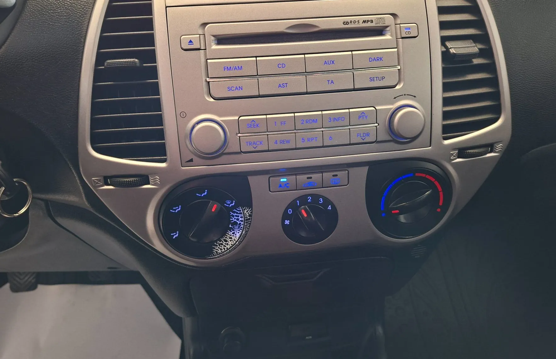 Zunanja slika - Hyundai i20 - 1.2 Dynamic-HITRI KREDIT-ODLIČEN- - 10
