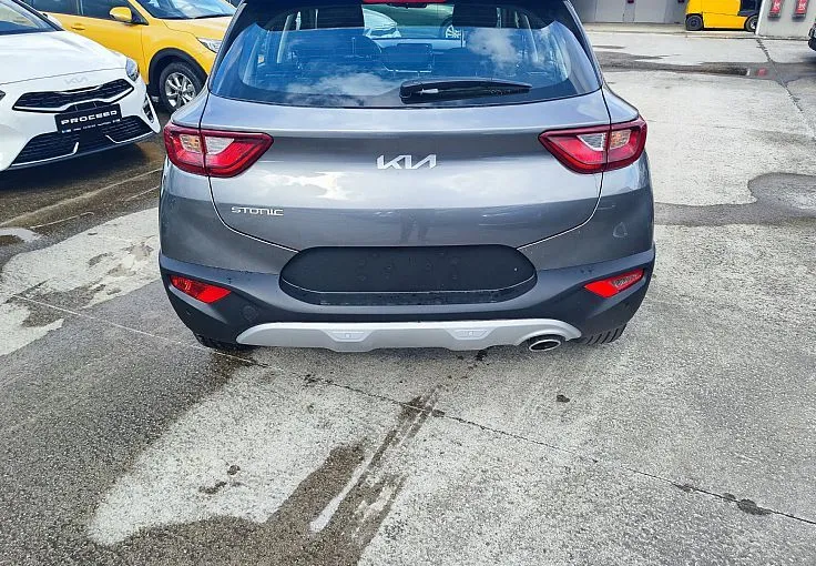 Zunanja slika - KIA Stonic - 1.2 DPI 57.9 kW  79 KM  LX Urban+ M T - 11
