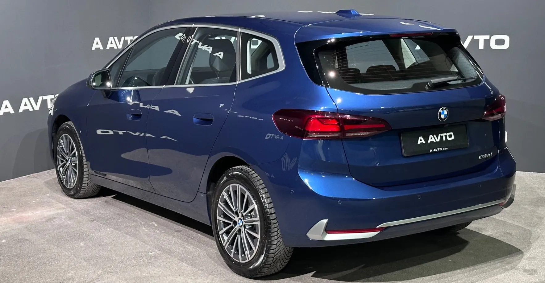 Zunanja slika - BMW Serija 2 - Active Tourer: 218d Active Tourer Luxury Line Avt.-KAMER - 5