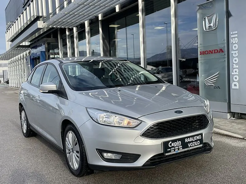 Zunanja slika - Ford Focus - Trend-1.0-ECOBOOST-LIMUZINA-SLO-1LASTNIK - 1