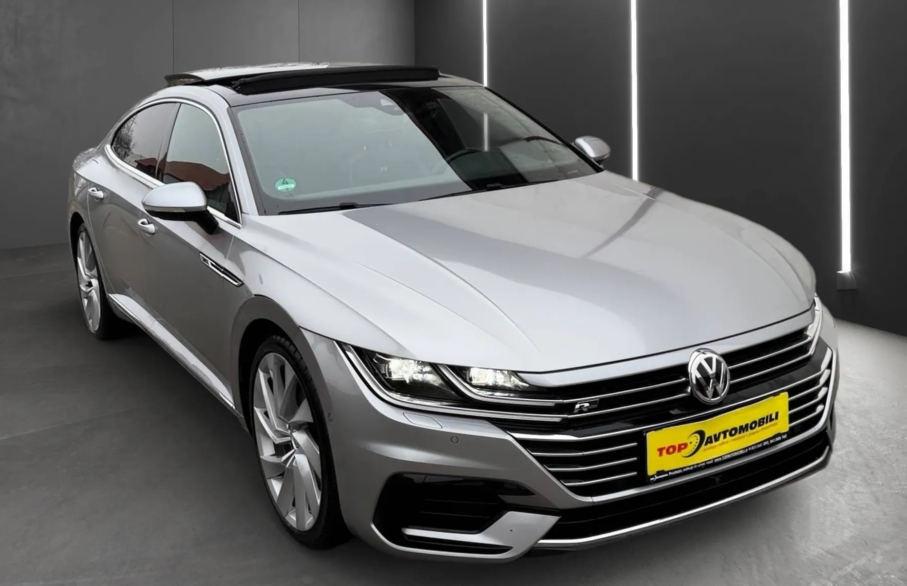 Zunanja slika - VW Arteon - 2.0 TSI R-LINE FULL LED NAVI PDC KAMERA PANO TOP - 9