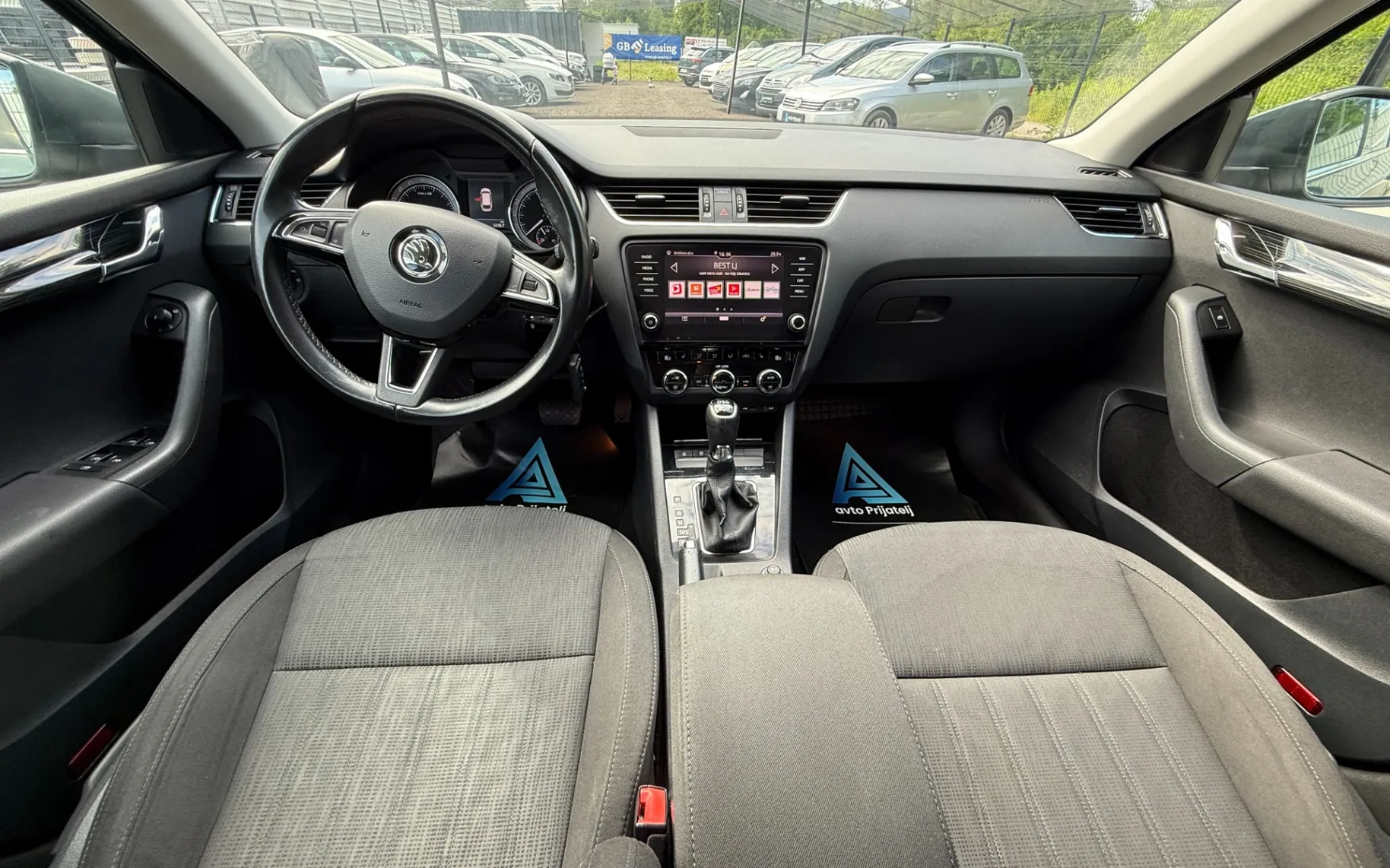 Zunanja slika - Škoda Octavia - 2.0 TDI 110KW Avt - 14