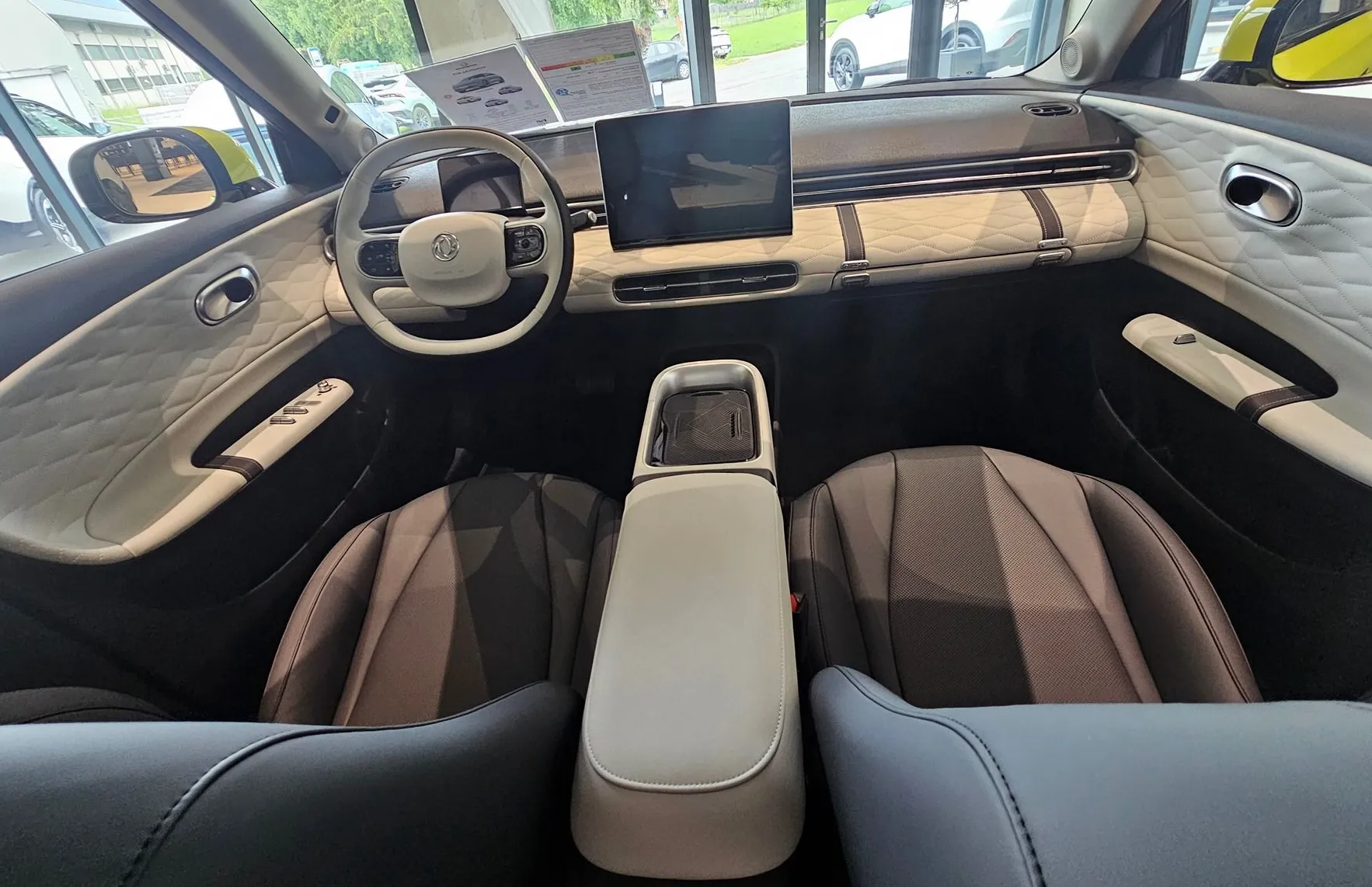 Zunanja slika - Dongfeng Box - 42.3 kWh- 7.200€ SUBVENCIJE- NA ZALOGI - 6