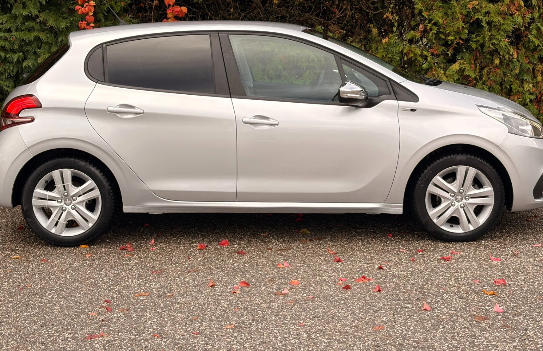 Zunanja slika - Peugeot 208 - 1.2 PureTech 82 Style - BREZ POLOGA - 4