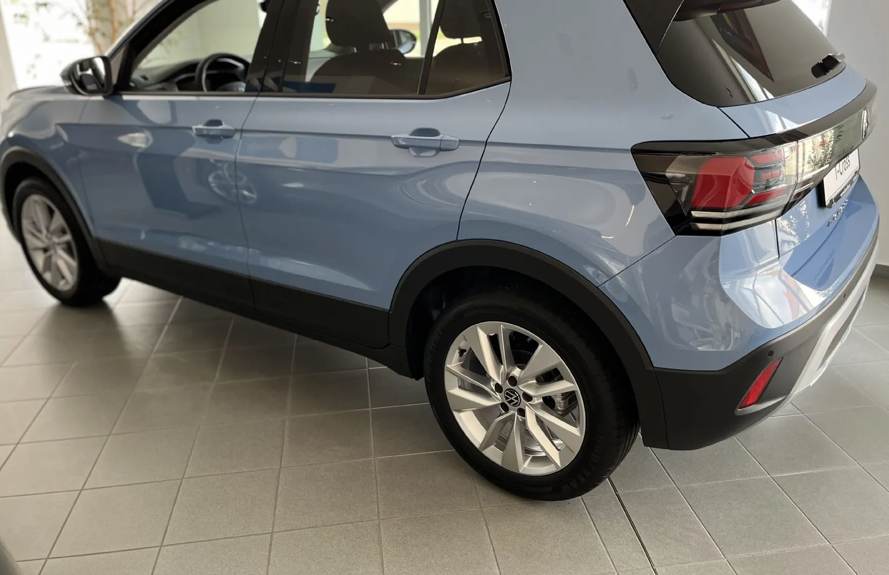 Zunanja slika - Volkswagen T-Cross - 1.0 TSI 4ALL 85  115 - 2