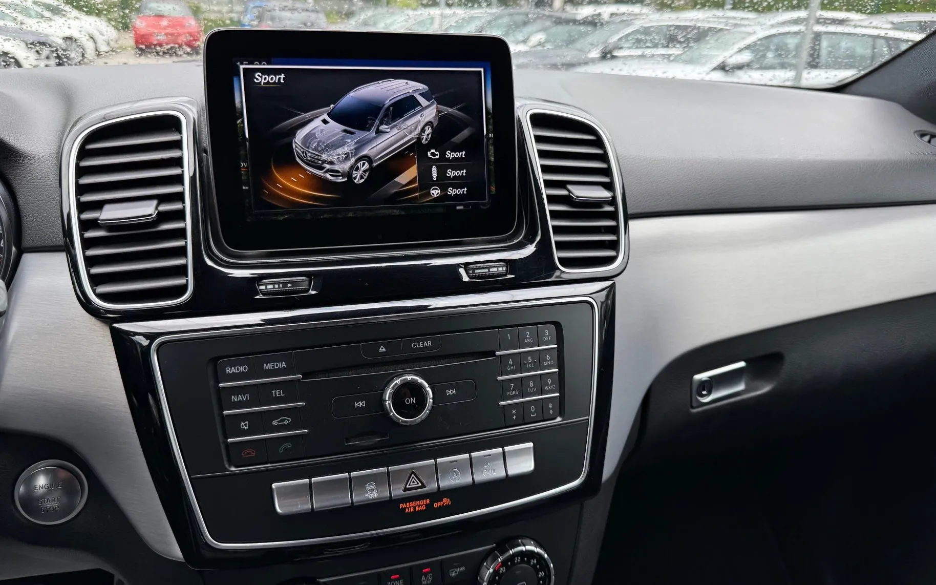 Zunanja slika - Mercedes-Benz GLE-Razred - GLE 350 d 4MATIC AMG LiNE AIRMATIC LED 360K ALU20 - 19