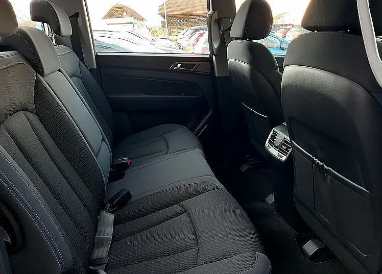Zunanja slika - KG Mobility Musso - 2.2  Grand 2.2 XDi Venture + 4WD M T - 10