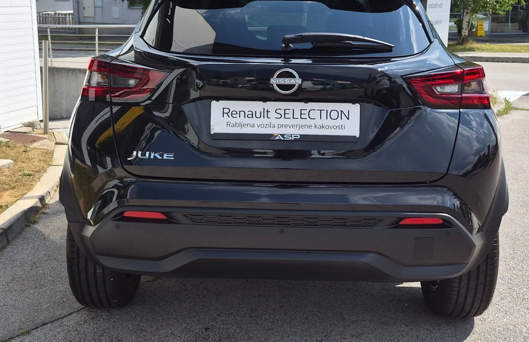Zunanja slika - Nissan Juke - 1.0 DIG-T 114 N-Connecta - 6