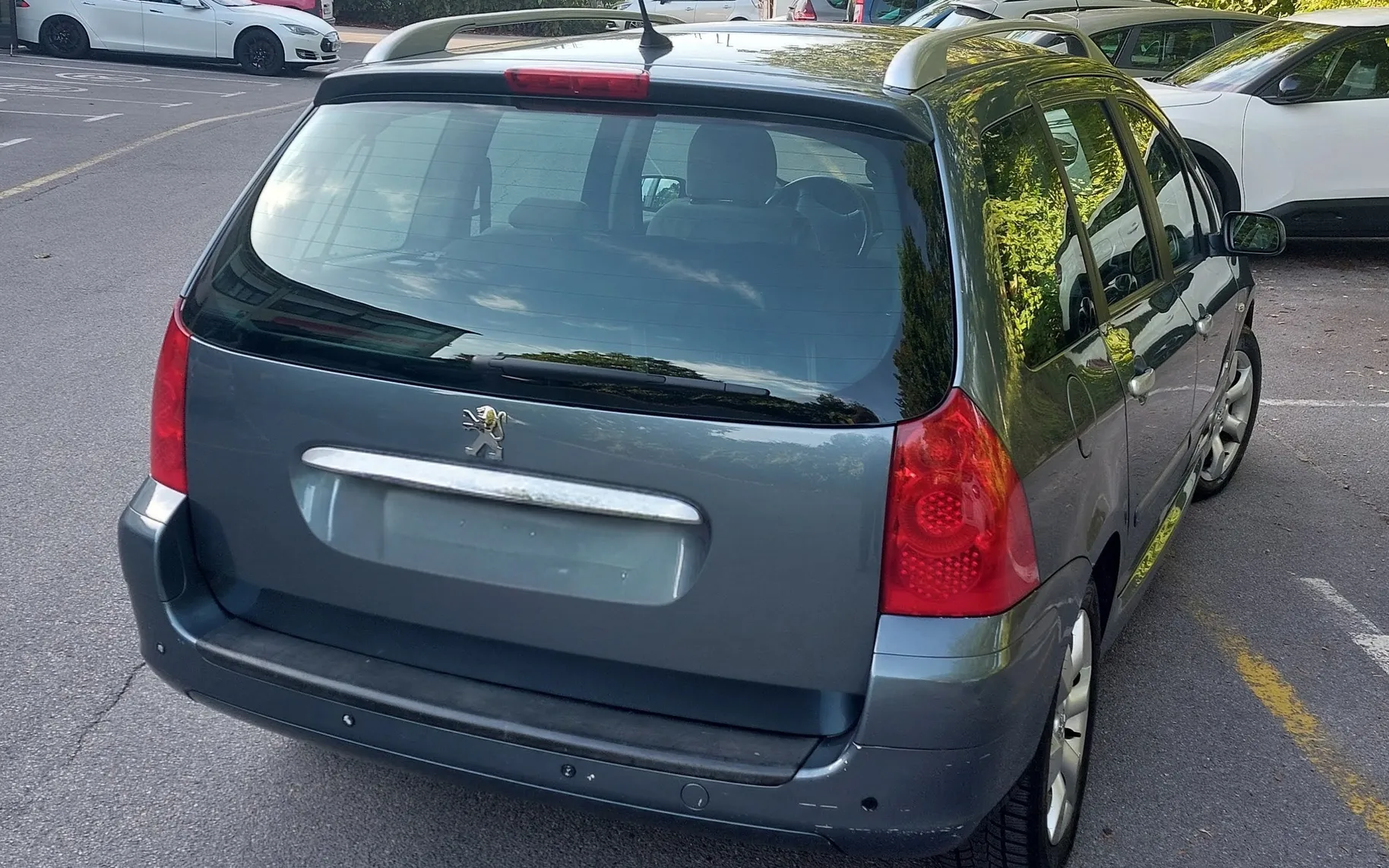 Zunanja slika - Peugeot 307 - SW Pack 2,0 16V HDi FAP - 2