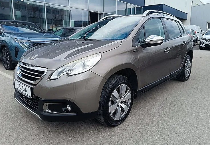 Zunanja slika - Peugeot 2008 - 1.2 PureTech 110 Style-1.LASTNIK-ZAMENJAN JERMEN - 1
