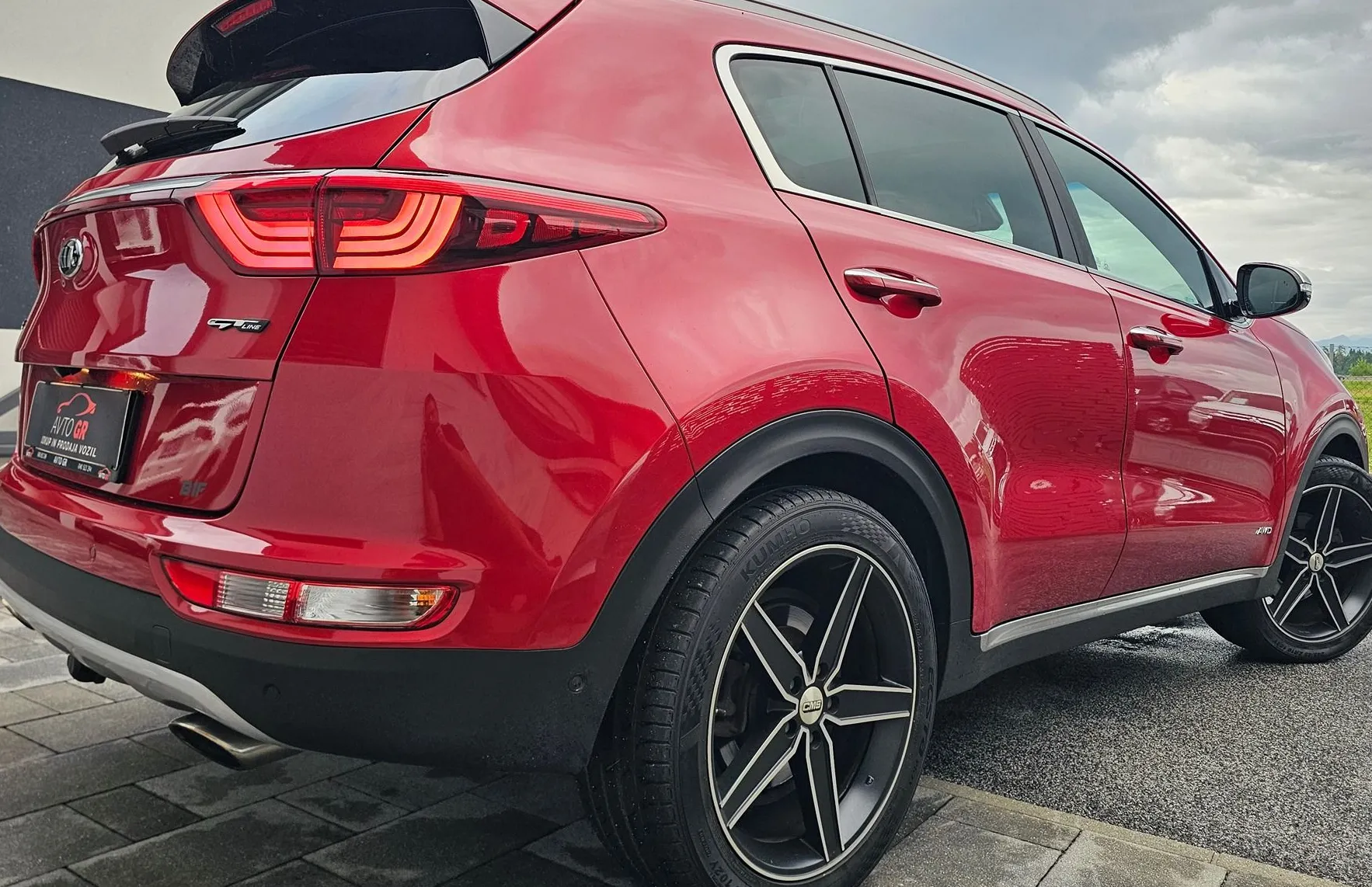 Zunanja slika - KIA Sportage - 4WD 1.6 T-GDI GT-Line Plus DCT-AVT-PANO-KAM.KLJUKA - 9