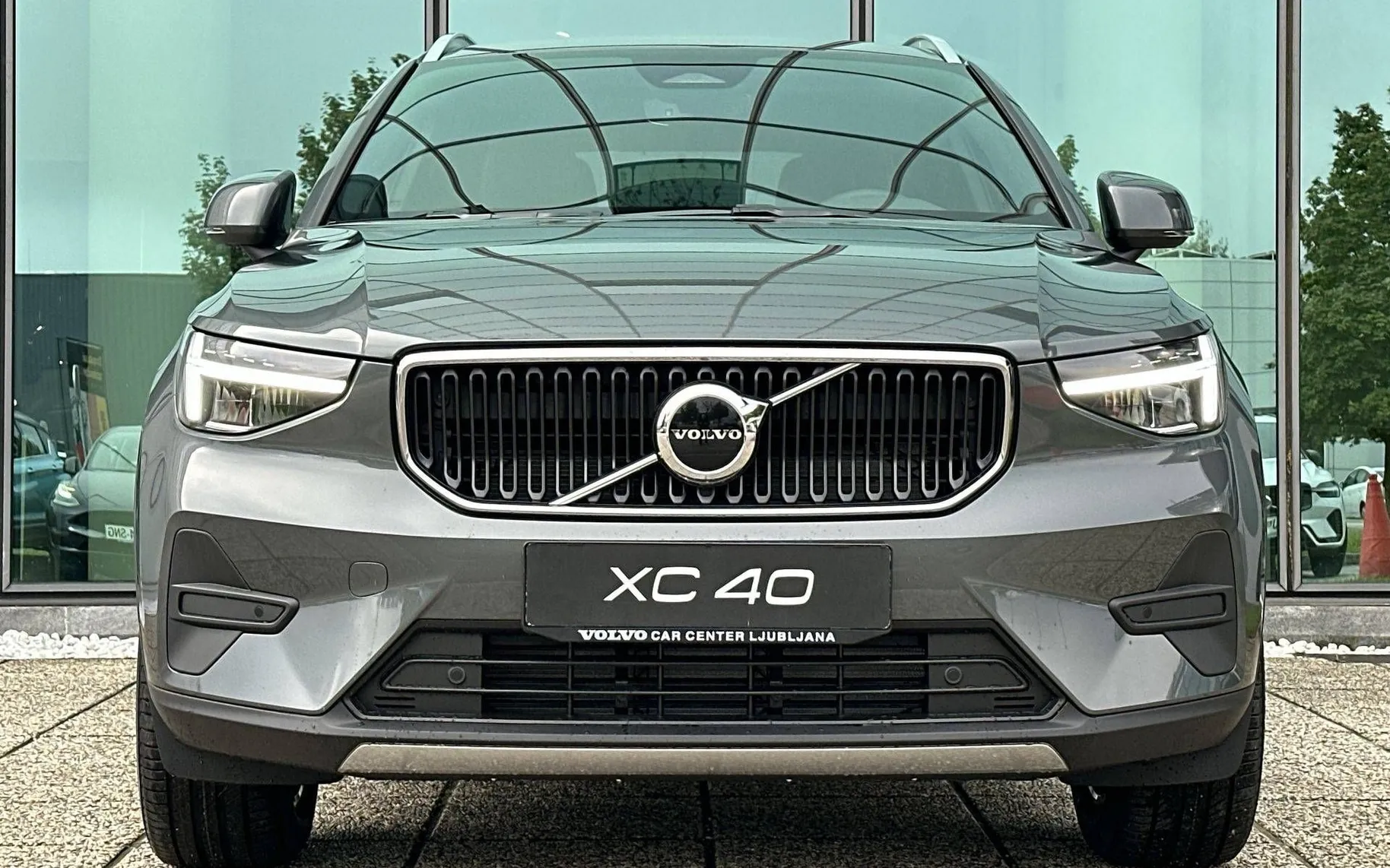 Zunanja slika - Volvo XC40 - B3 P Core AT DCT... - 2