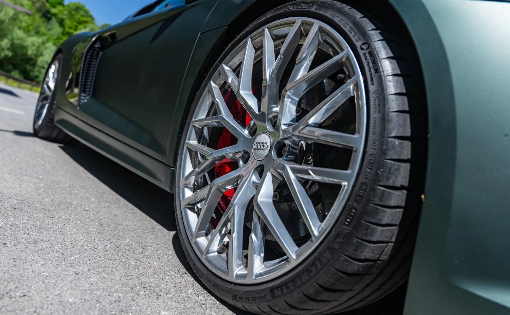 Zunanja slika - Audi R8 - V10+ - Keramika - Bang Olufsen - Karbon - Laser - 9