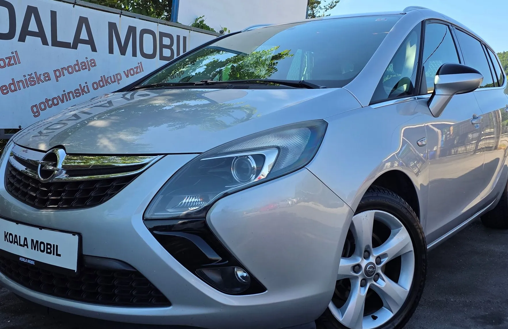Zunanja slika - Opel Zafira - 2.0 CDTi COSMO 7 SEDEŽEV-ALU PLATIŠČA-2.LASTNIK - 1
