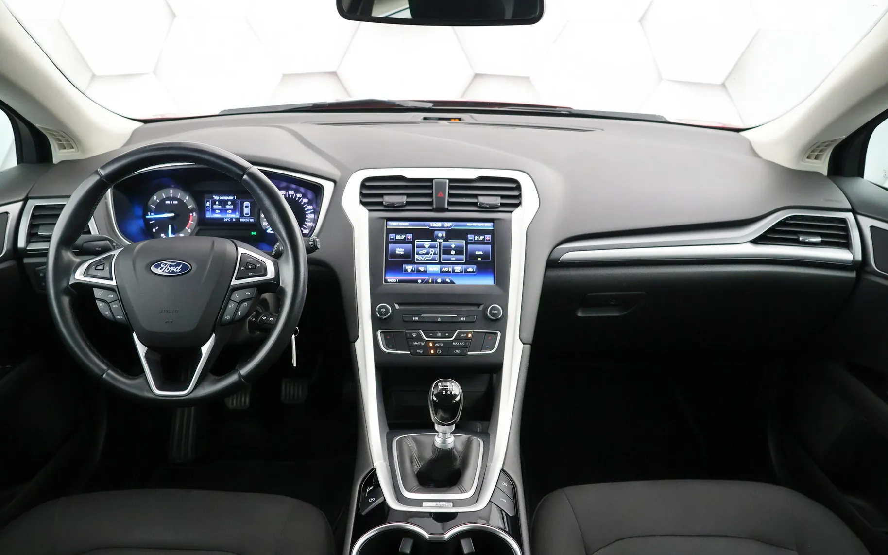 Zunanja slika - Ford Mondeo - SW 1.6 TDCi 116KM Titanium - 7