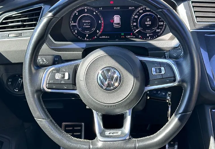 Zunanja slika - Volkswagen Tiguan - 4motion 2.0 TDI BMT R-Line Edition DSG °2X R-LINE° - 12
