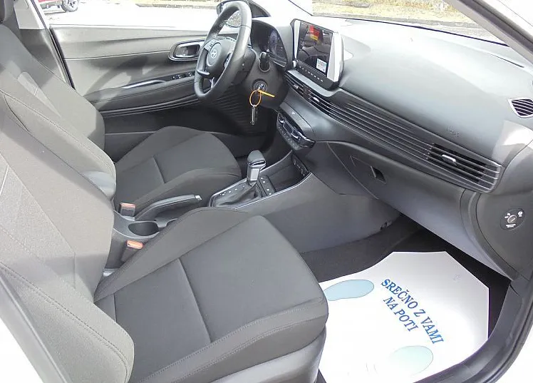 Zunanja slika - Hyundai Bayon - 1.0 T-GDI 90 PREMIUM DCT°RADAR°TWO-TONE° ZALOGA - 10
