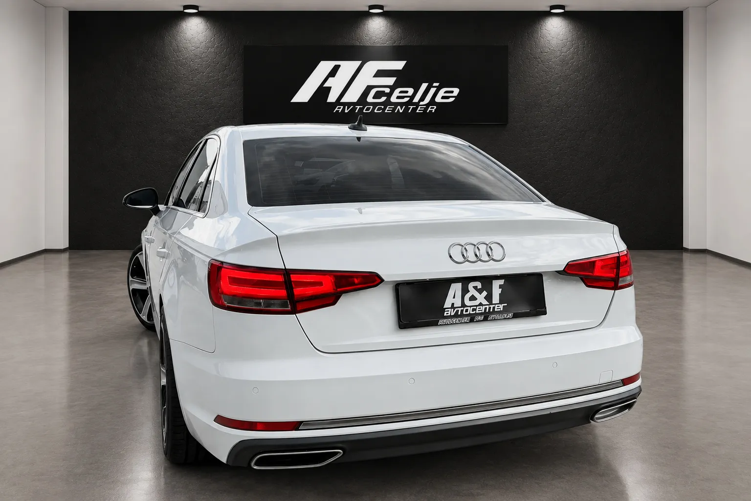 Notranja slika - Audi A4 - 2.0 TDI-AUT-3X S LINE-VIRTUAL-LIZING ZA TUJCE- - 7