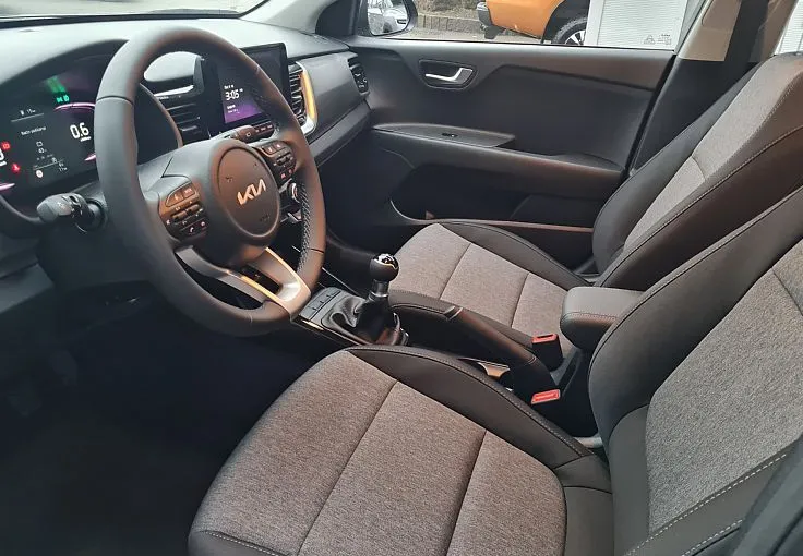 Zunanja slika - KIA Stonic - 1.2  LX Urban+ M T - 9