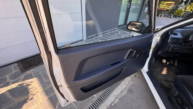 Notranja slika - Mitsubishi Colt - 1.3 GL - 11
