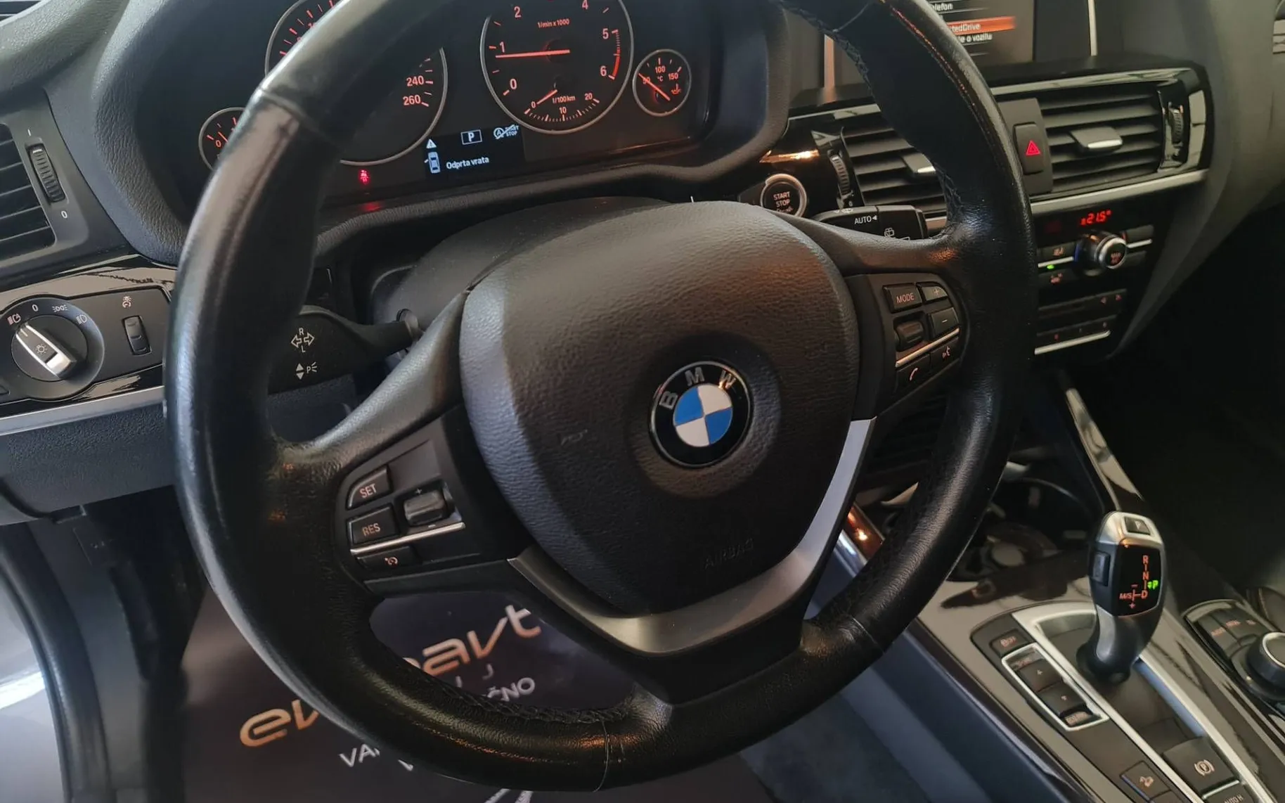 Notranja slika - BMW serija X3: - X3 xDrive 20d•Lepo ohranjen•Redno servisiran - 11