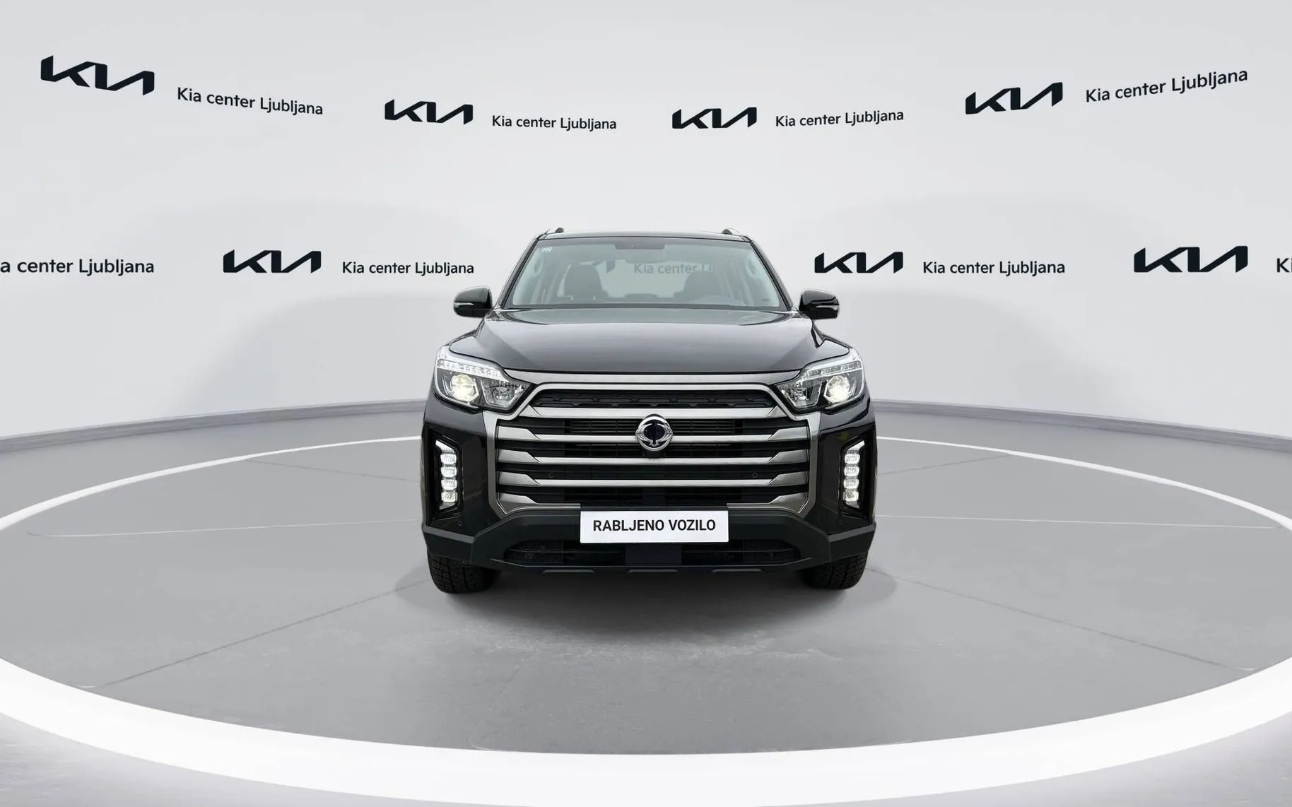 Zunanja slika - SsangYong Musso - Grand 2.2 XDi Ultimate 4WD AT... - 2