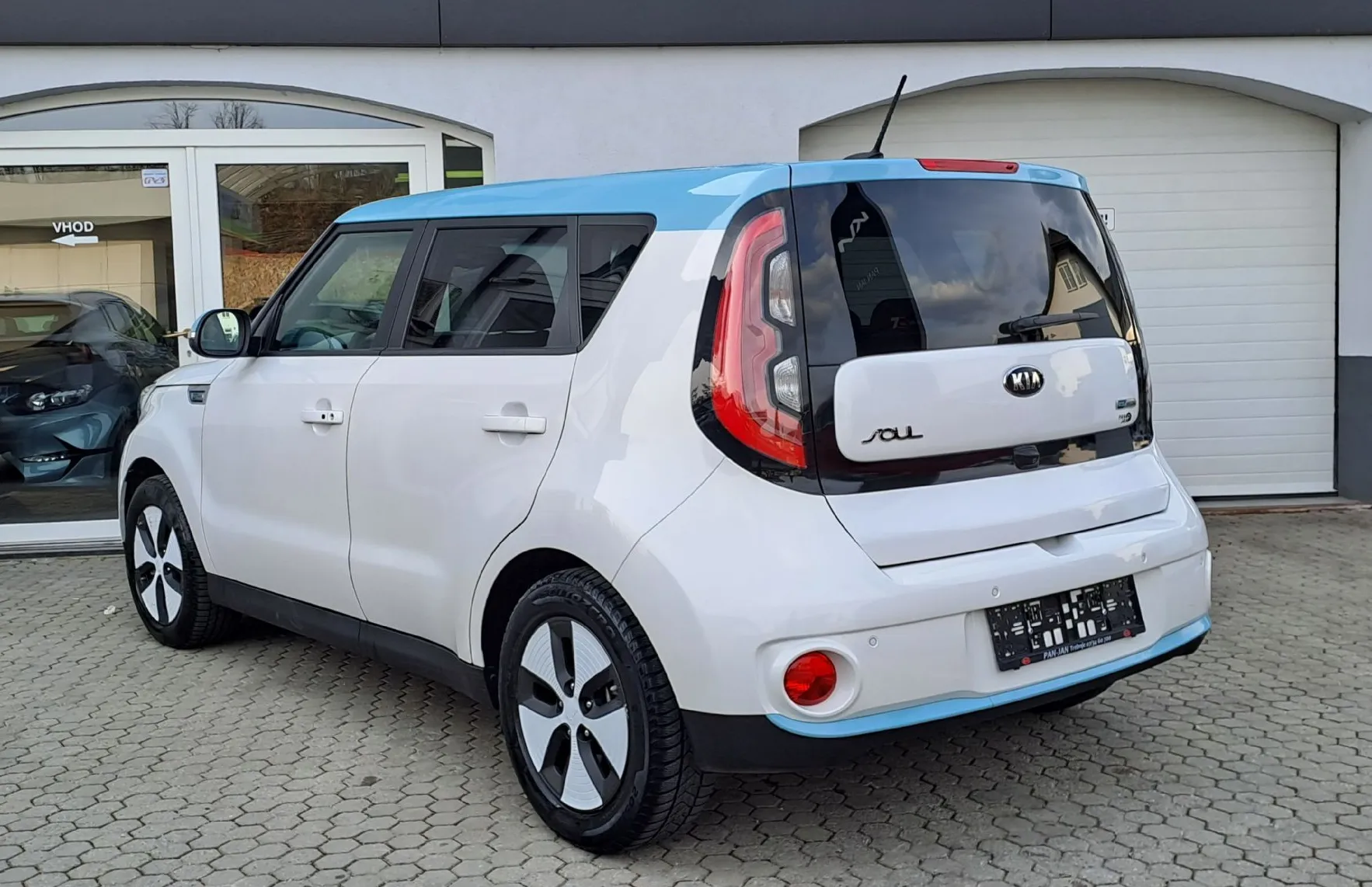 Zunanja slika - KIA Soul - Električni 81 kW   110 KM EV Energy - 3