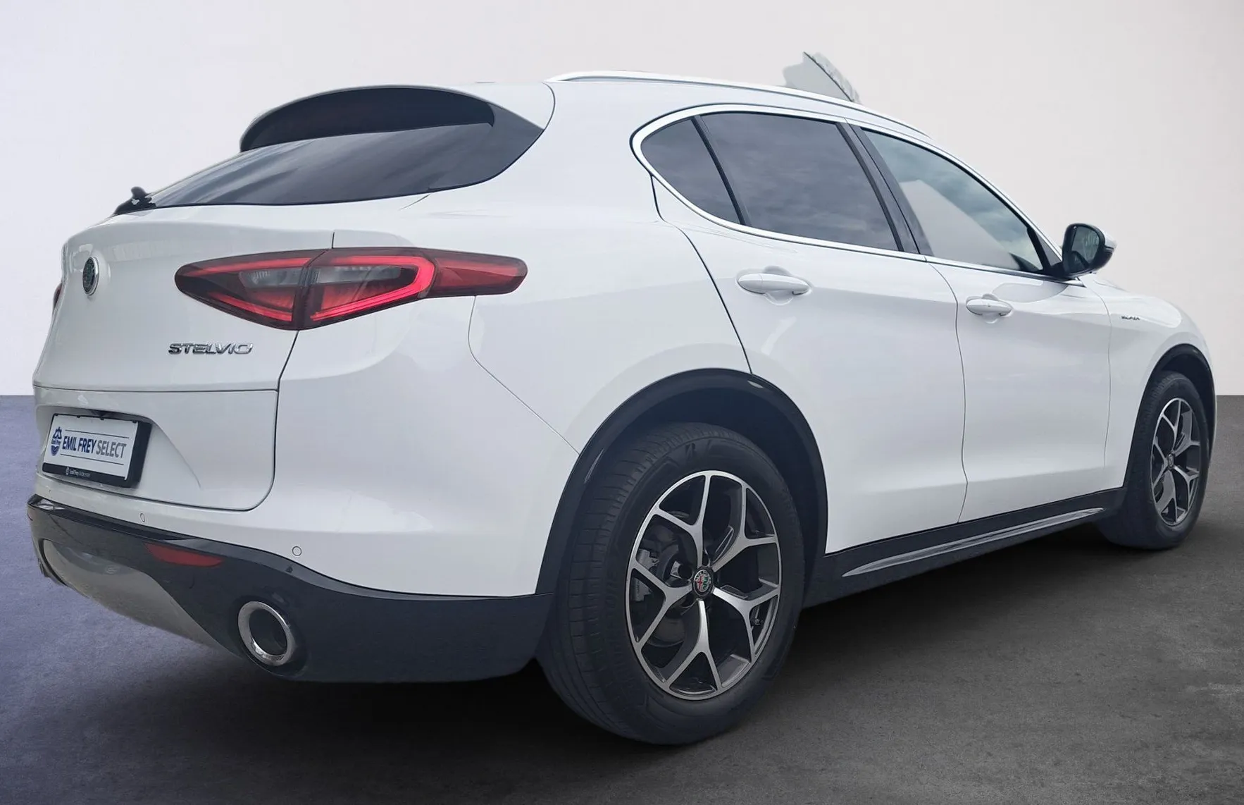 Zunanja slika - Alfa Romeo Stelvio - Q4 2.2 Diesel 190 Super Avt. - 3