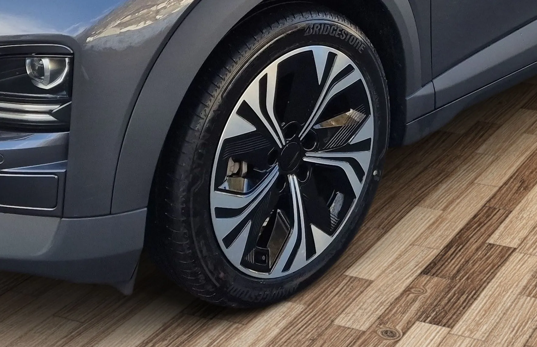 Zunanja slika - Vinfast VF6 - PLUS 59.6kWh 204PS FWD - 8