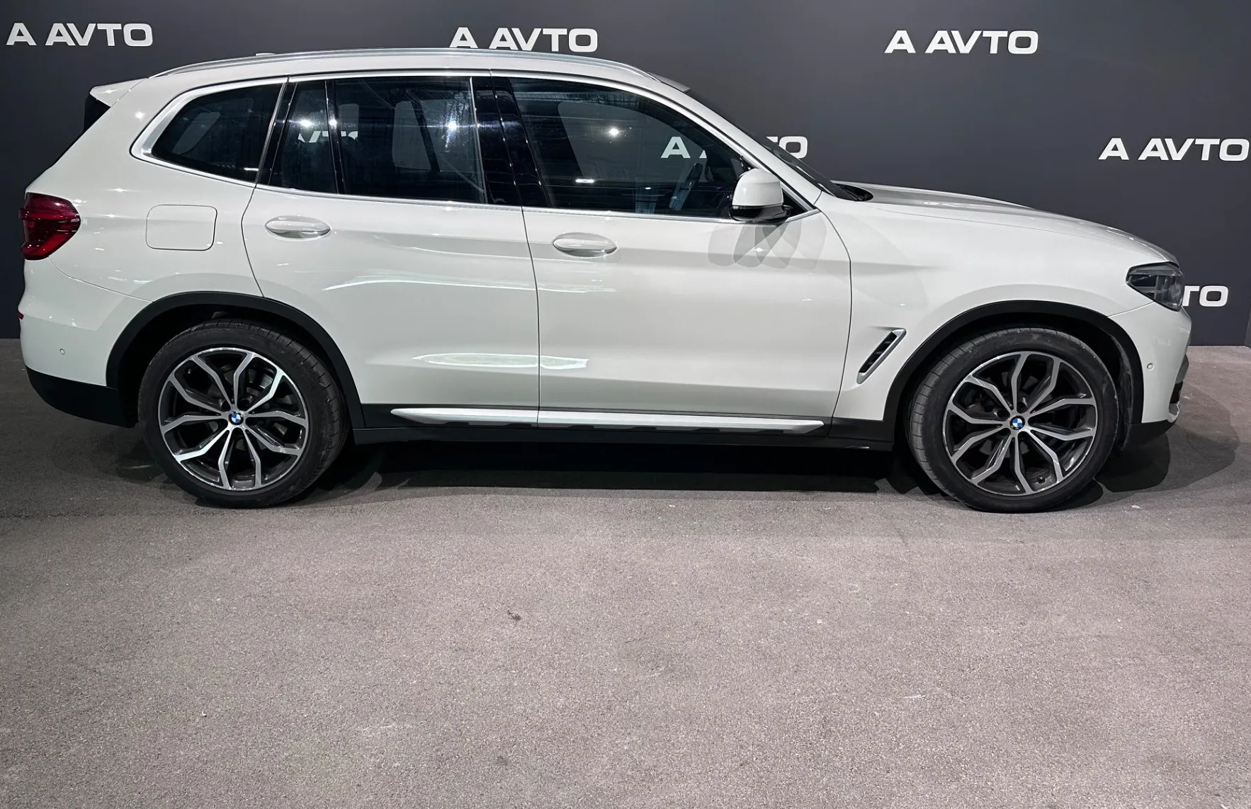 Zunanja slika - BMW X3 - serija : xDrive 30d xLine Avt. AD.LED-KAMERA-19COL-USNJE... - 3