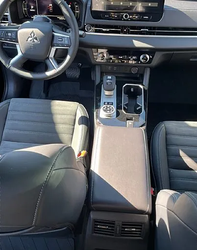 Zunanja slika - Mitsubishi Outlander - PHEV 4WD 2.4 Intense Avt. - 9