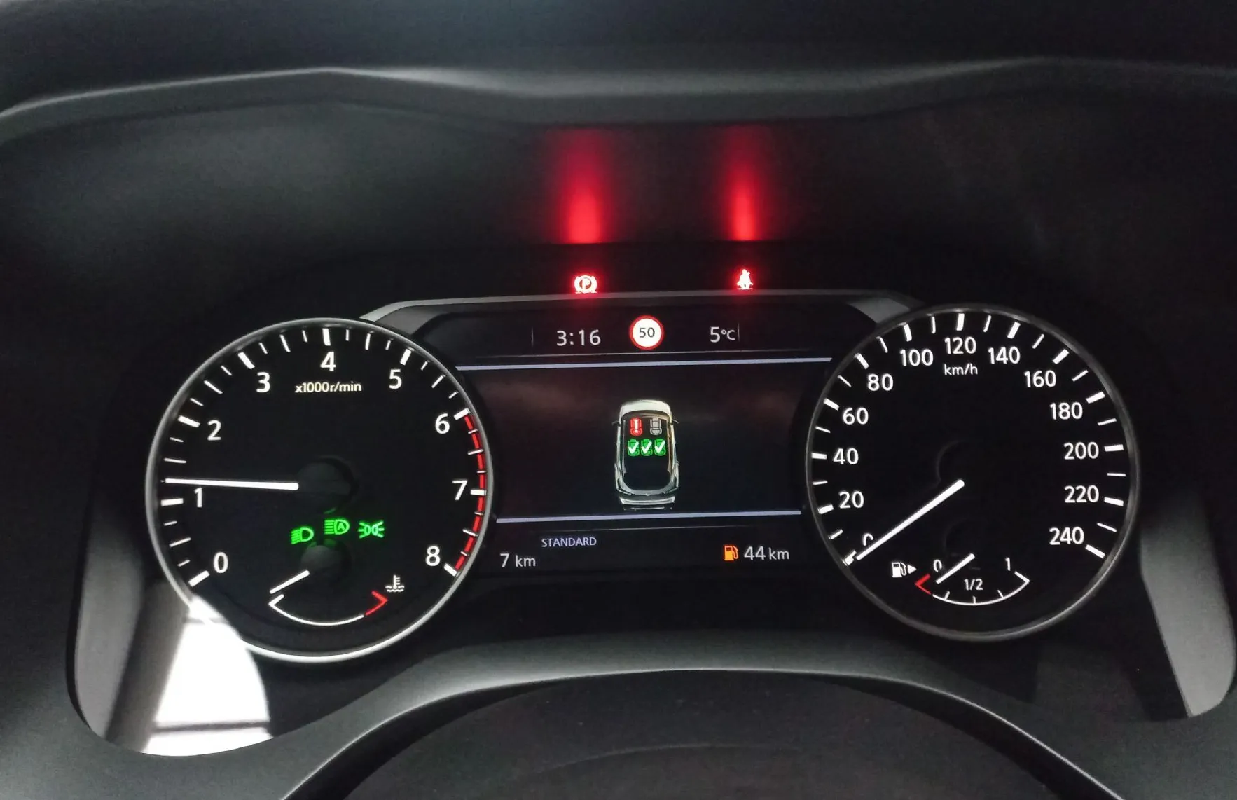 Zunanja slika - Nissan Qashqai - 1.3 DIG-T Mild Hybrid 140 ACENTA N-SMART - 8