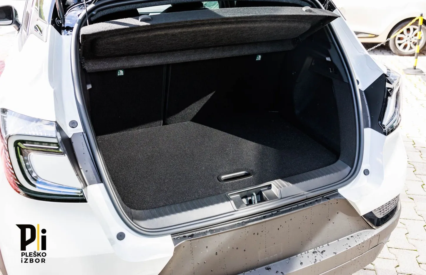 Zunanja slika - Renault Captur - TCe 160 EDC Techno - 6