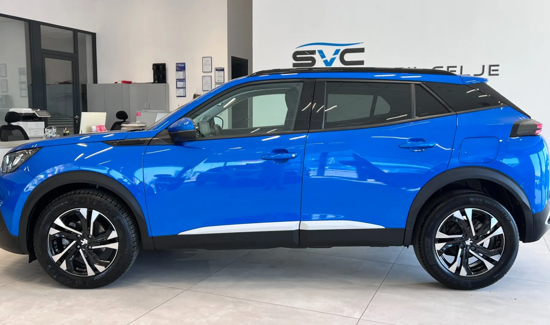 Zunanja slika - Peugeot 2008 - 1,2 PureTech 100 S&S Allure - 3