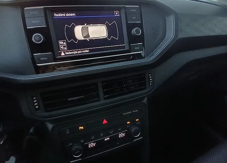 Zunanja slika - VW T-Cross - 1.0 TSI Life  95  samo 59500 kilometrov AKCIJA - 8