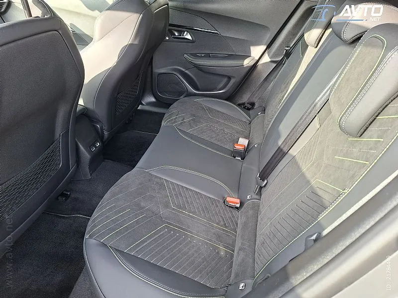 Zunanja slika - Peugeot 2008 - GT HIBRID 145 - 7