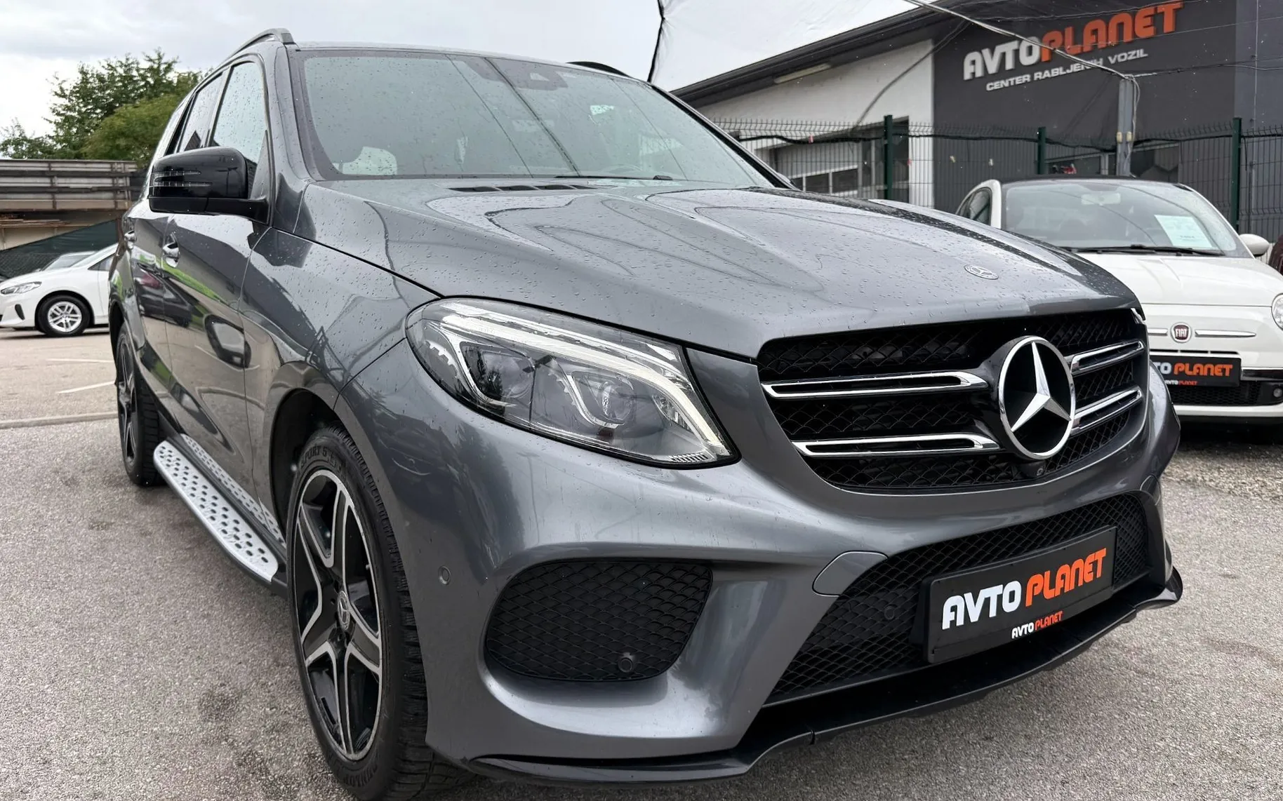 Zunanja slika - Mercedes-Benz GLE-Razred - GLE 350 d 4MATIC AMG LiNE AIRMATIC LED 360K ALU20 - 12