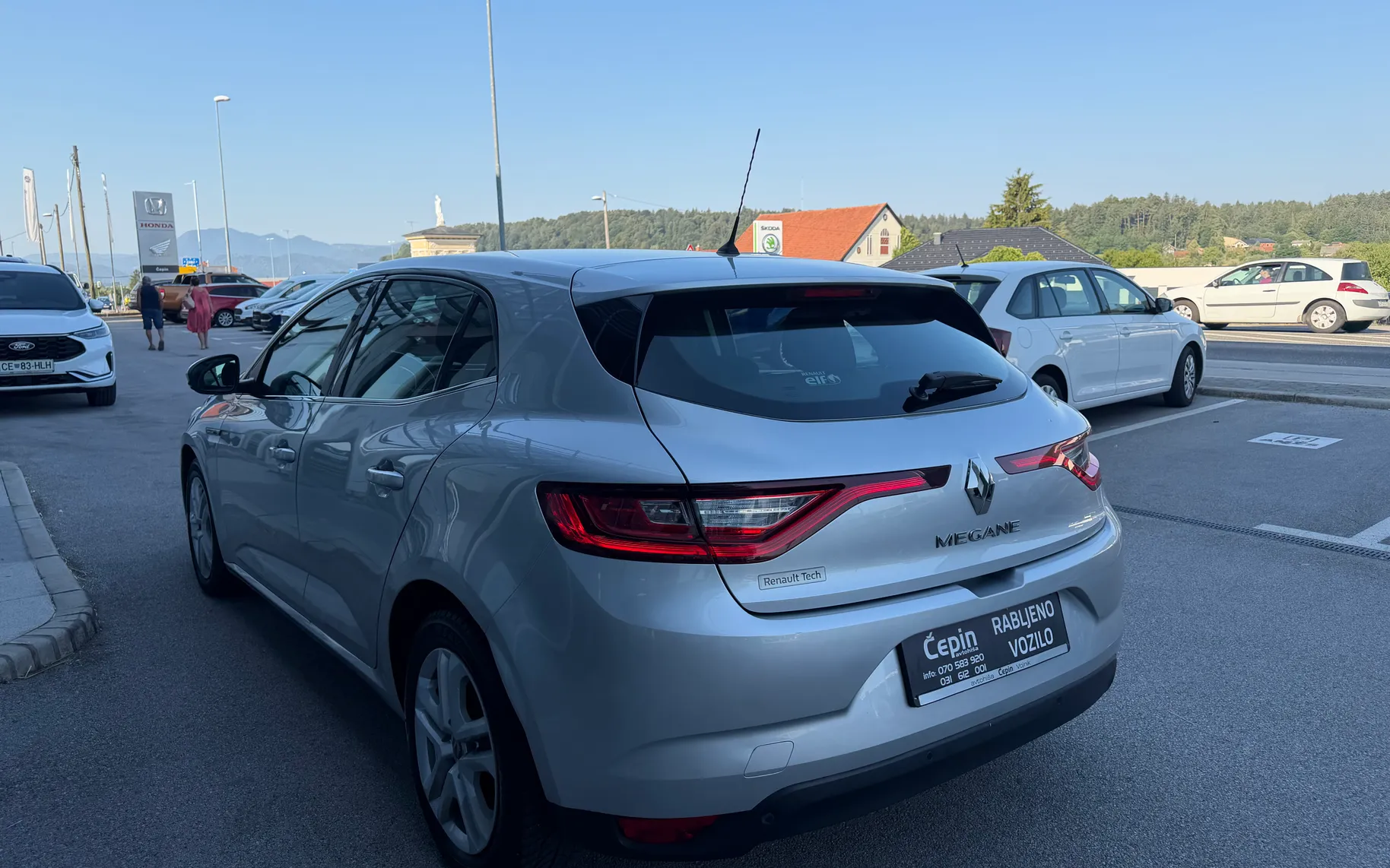 Zunanja slika - Renault Megane Limousine - BERLINE BLUE dCi 115I LED I VELIK SERVIS - 6