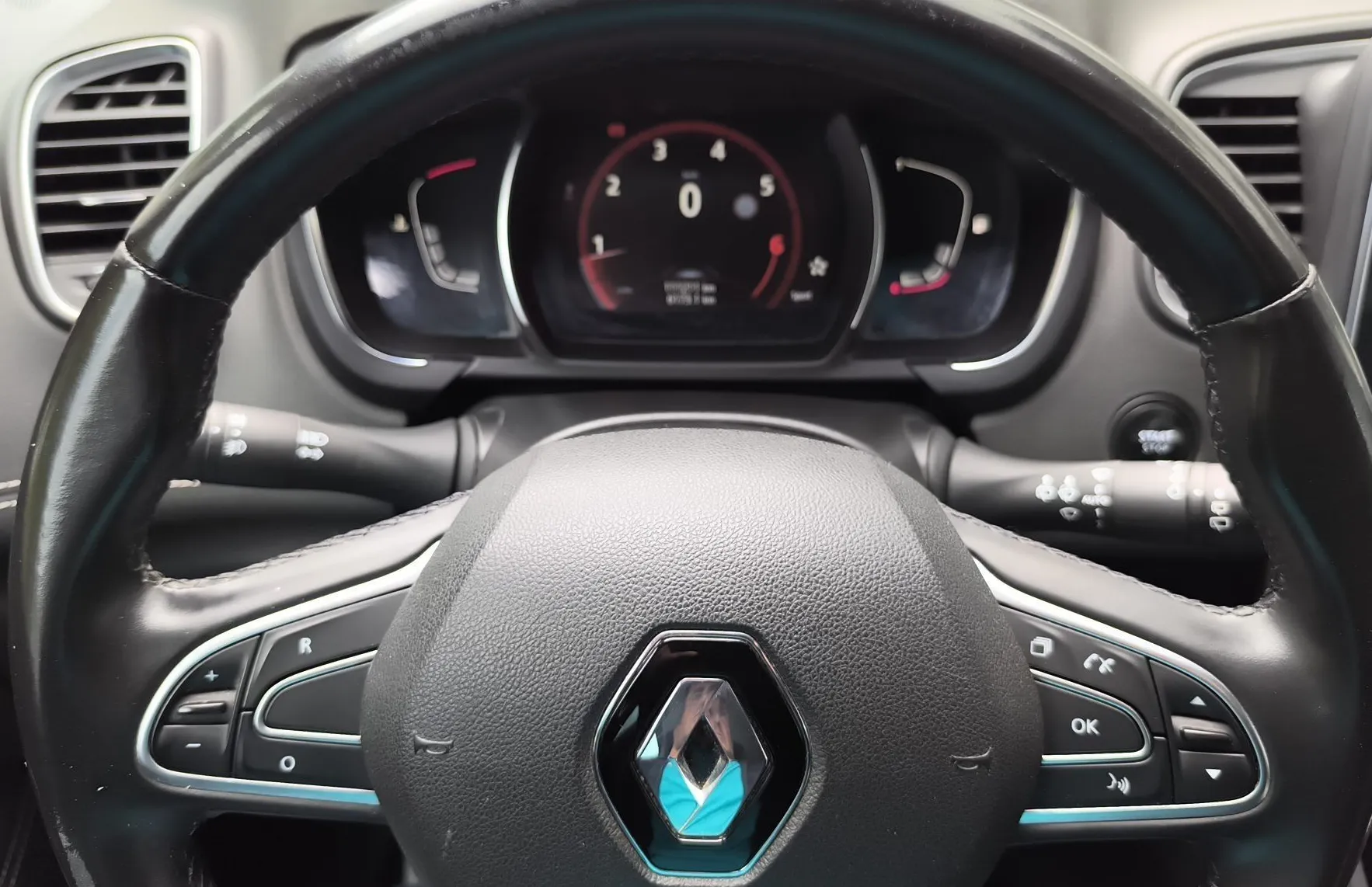 Zunanja slika - Renault Scénic - Scenic TCe 130 Energy Bose-SLO-1.LAST.- LED-VK-samo111TKM - 12