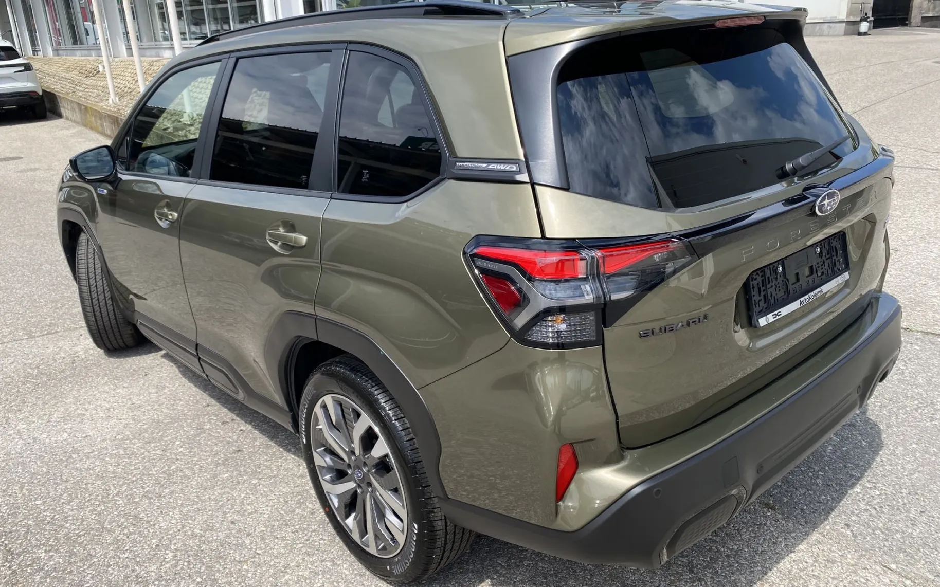 Zunanja slika - Subaru Forester - 2.0i CVT 4WD Lineartronic PREMIUM - 14