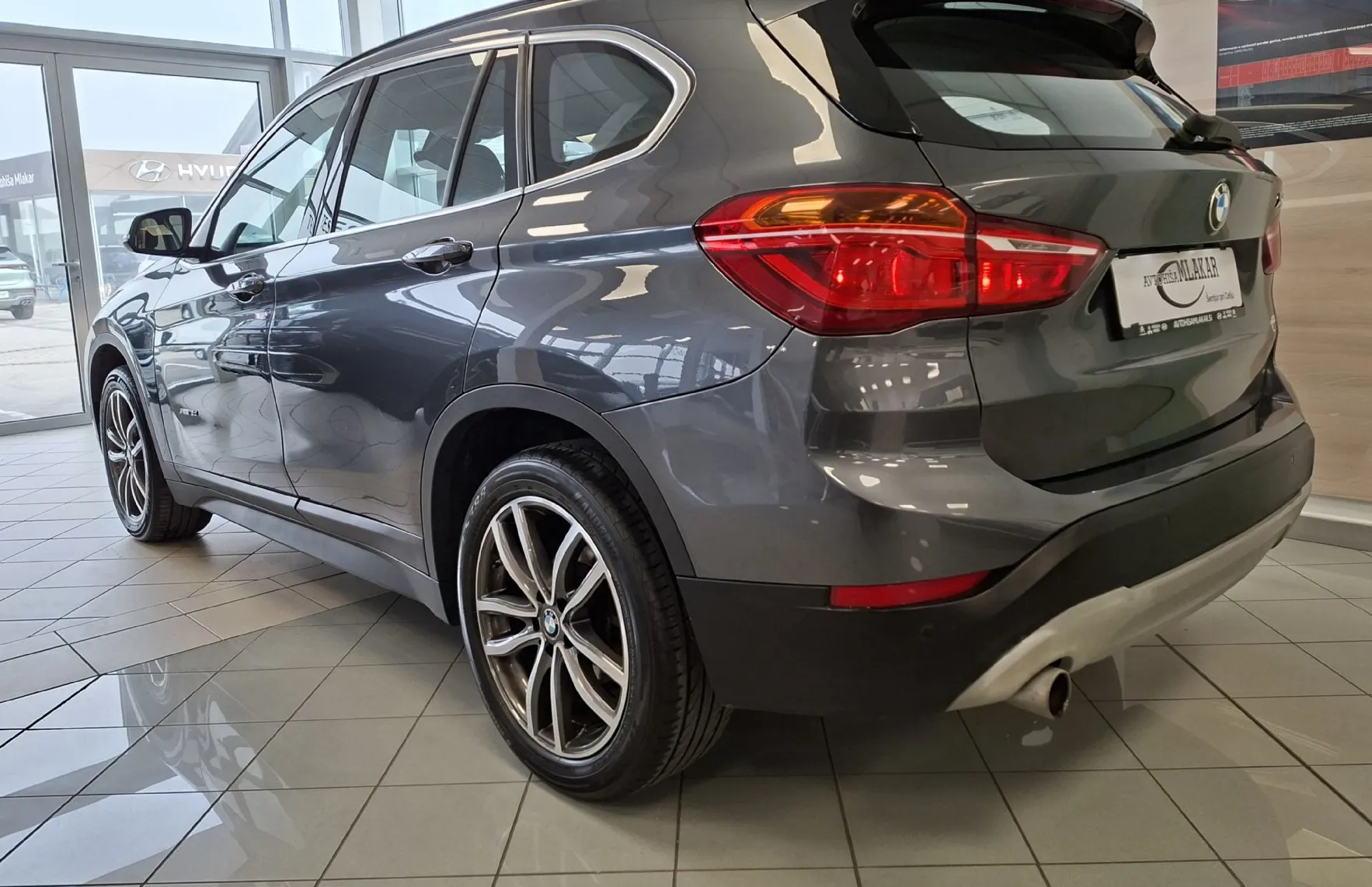 Zunanja slika - BMW X1 - serija :  xDrive18d Advantage-NAVI-ODLIČEN- - 3