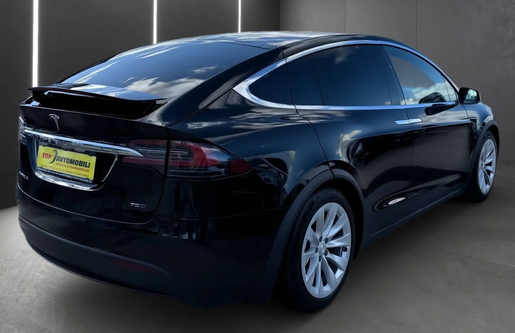Zunanja slika - Tesla Model X - 75D NADGRAJEN AVTOPILOT 7 - SEDEŽEV ZRAČNO PREMIUM - 8