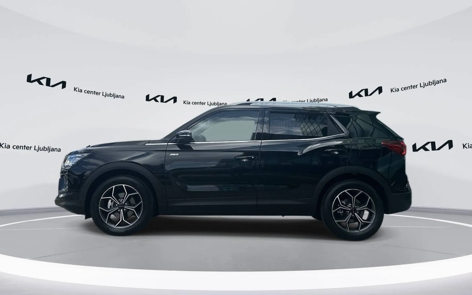 Notranja slika - KG Mobility Korando - 1.5 T-GDI Premium 4WD AT... - 8