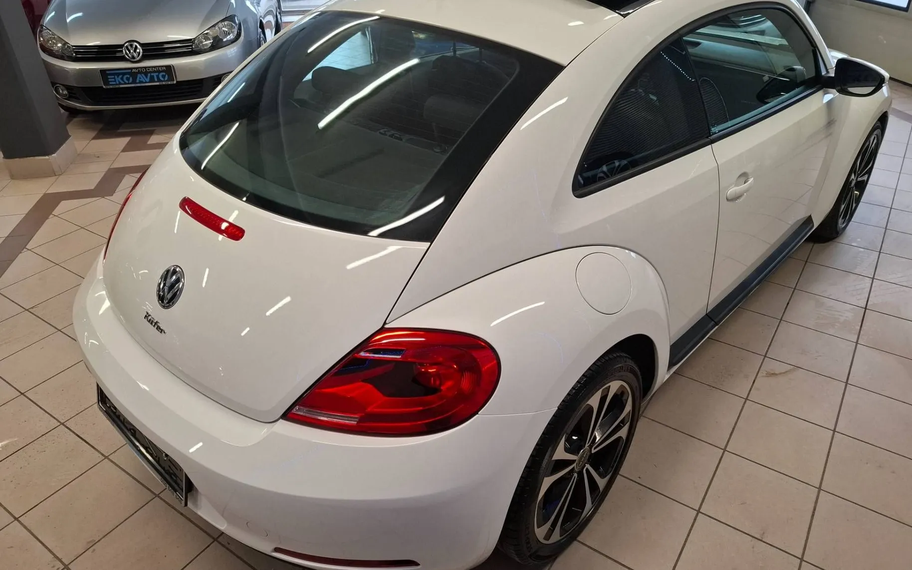 Zunanja slika - Volkswagen Beetle - 1.2 TSI Design PANORAMA-GRETJE SEDEŽEV-ALU-TEMP... - 4