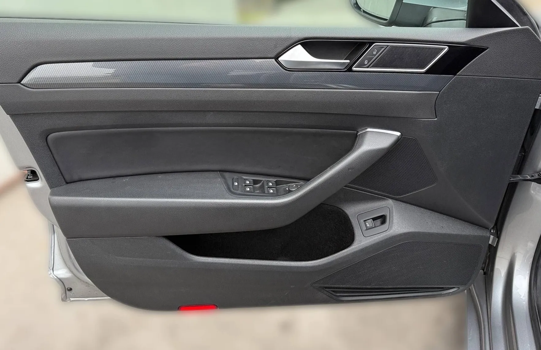 Zunanja slika - VW Arteon - 2.0 TSI R-LINE FULL LED NAVI PDC KAMERA PANO TOP - 13