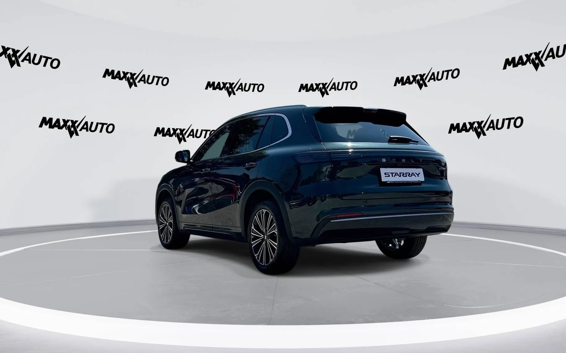 Notranja slika - Geely StarRay EM-i - Plug-In Hybrid 1.5 Max Avt. - 7