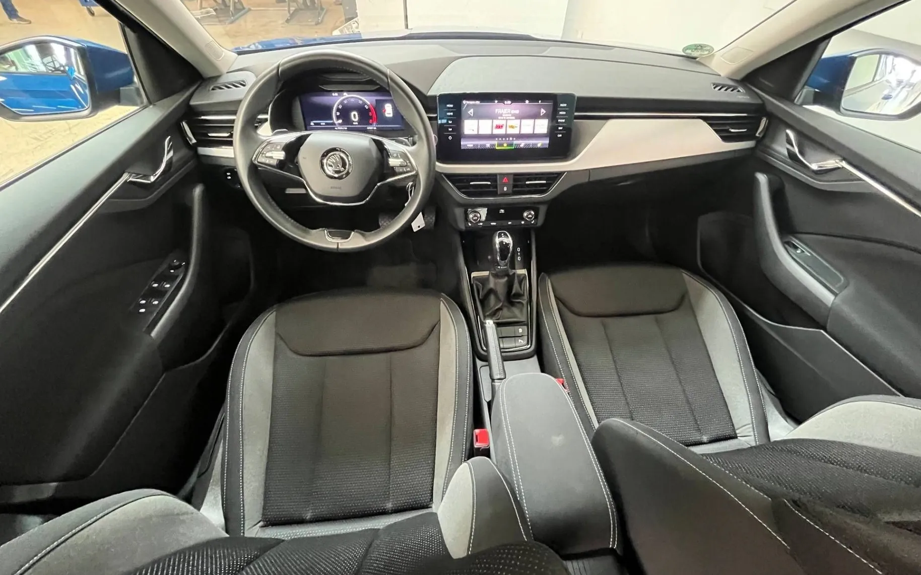 Zunanja slika - Škoda Kamiq - 1.5 TSI Ambition Tour DSG - 5